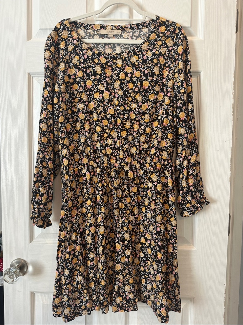 XLP LOFT Black & YellowFloral Long-Sleeve Tie-Waist Dress